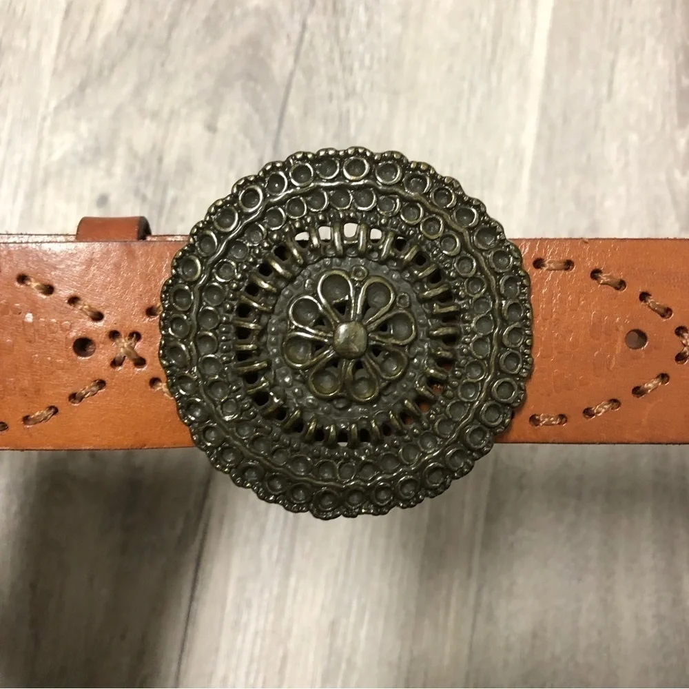Fossil Vintage Wide Leather Belt with Circle Belt Brass Buckle Size Medium
